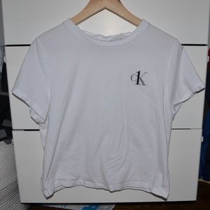 Cropped Calvin Klein Shirt